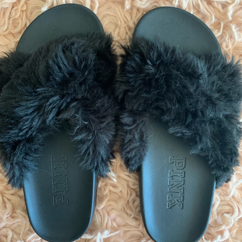 Pink black furry slippers size 6 almost new